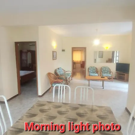 Spacious Groundfloor Apartment 150M- Public Beach- Ac Both Rooms
